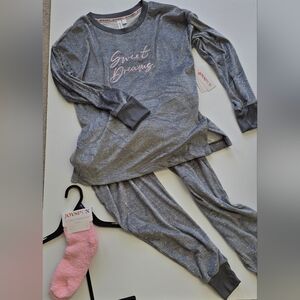 Gray Velour Women's Lounge Wear Pajamas 2-Piece Set with Pink Accents and Socks